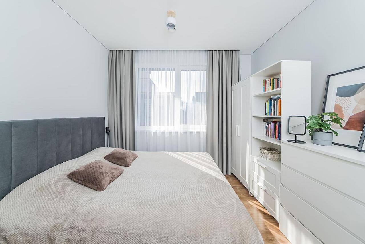Lovely Apartment With Private Terrace By Urban Rent คอนัส ภายนอก รูปภาพ